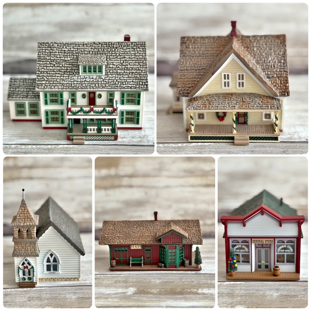 Hallmark Sarah Plain and Tall 5-Pc Village Set w/ Boxes Rustic Charm Vintage